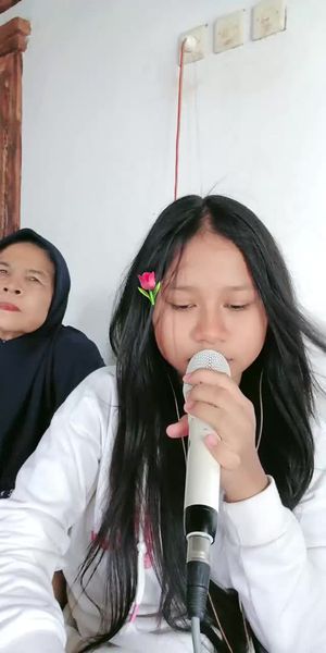 Video post by @da7april on TikTok