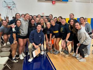 Image post by @etsubucssoftball on Instagram