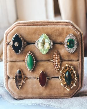 Image post by @maejeanvintage on Instagram