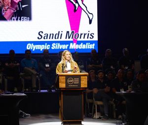 Image post by @sandicheekspv on Instagram