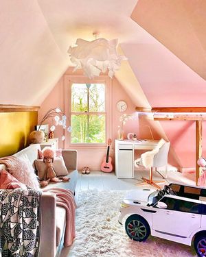 Image post by @annalysejacobs on Instagram