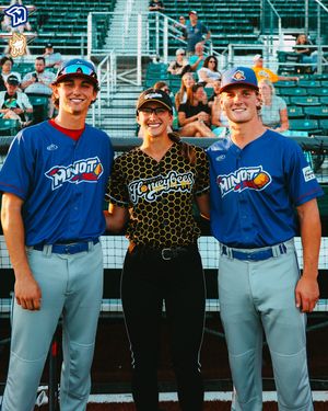 Image post by @hottotsbaseball on Instagram