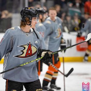 Image post by @nhl_jerseyz on Instagram
