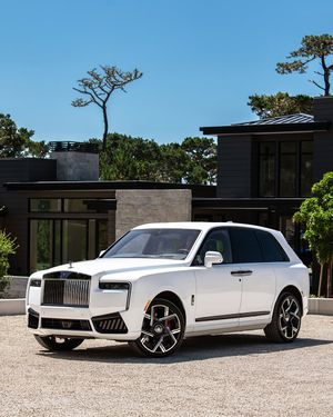 Image post by @rollsroycecarsna on Instagram