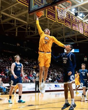 Image post by @winthrop_mbb on Instagram