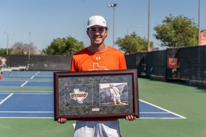 Image post by @UTRGVMTENNIS on Facebook