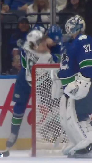 Video post by @hockeyfights on Instagram