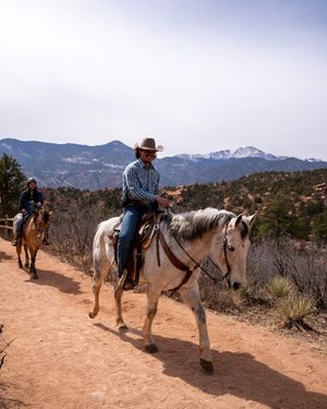 Image post by @visitpikespeak on Instagram
