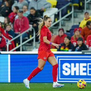 Image post by @shelinaz on Instagram