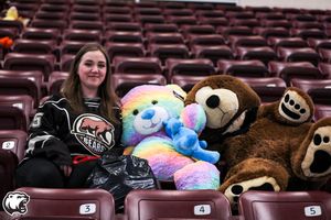 Image post by @TheHersheyBears on Twitter