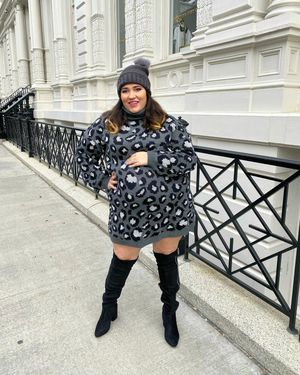 Image post by @loralyee on Instagram