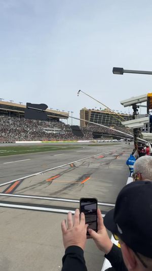 Video post by @echoparkspeedway on Facebook