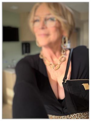 Image post by @jamieleecurtis on Instagram