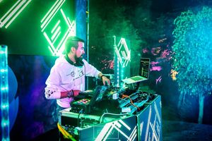 Image post by @dj_parties on Instagram