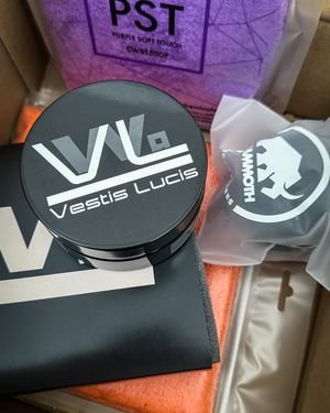 Image post by @waxaddictuk on Instagram