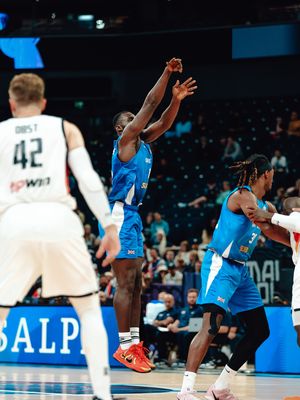 Image post by @gbbasketball on Instagram