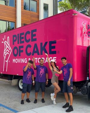 Image post by @pieceofcakemoving on Instagram