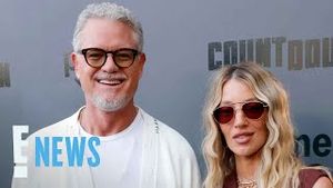 Video post by @enews on YouTube