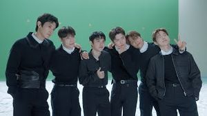 Video post by @weareoneexo on YouTube