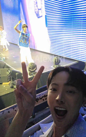 Image post by @alexhkf on TikTok