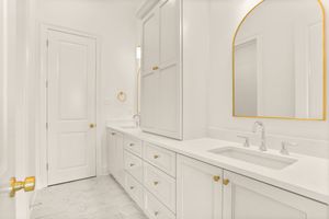 Image post by @Innovative.closets on Facebook