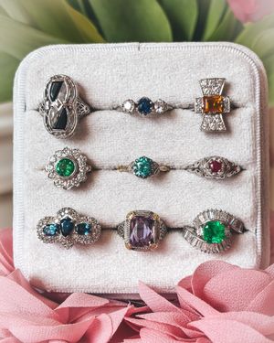 Image post by @maejeanvintage on Instagram