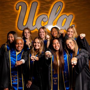 Image post by @UCLAWSoccer on Twitter