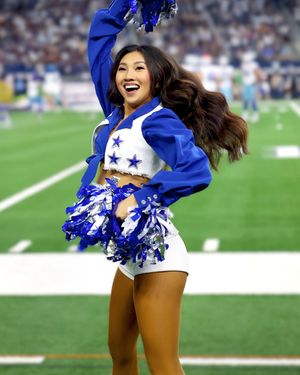Image post by @dccheerleaders on Instagram