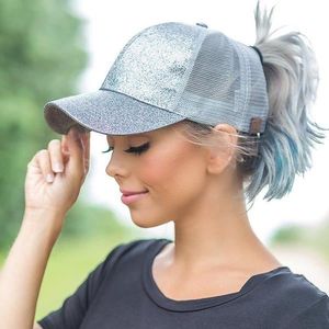 Image post by @shopfillyflair on Instagram