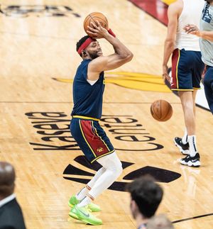 Image post by @caneshoops on Instagram