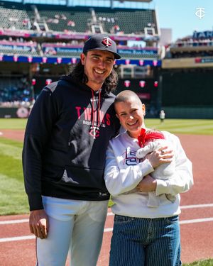 Image post by @twins on Instagram