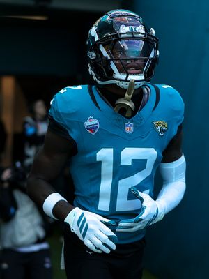 Image post by @jaguarsuk on Instagram