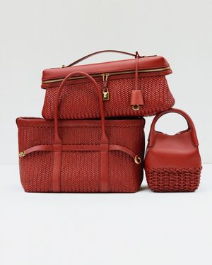 Image post by @loropiana on Instagram