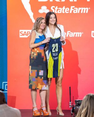 Image post by @novawbb on Twitter