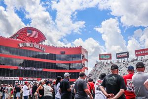 Image post by @bristoldragway on Instagram