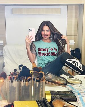 Image post by @thalia on Instagram