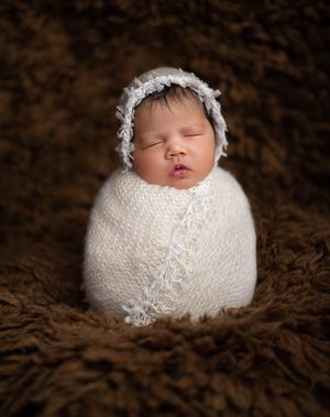 Image post by @newbornbabyphotographystudio on Instagram