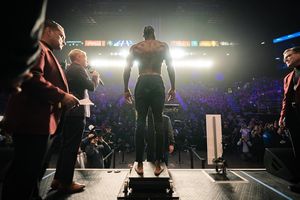 Image post by @bronzebomber on Instagram