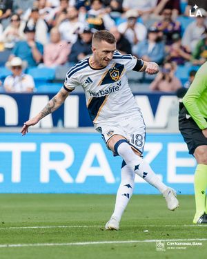Image post by @lagalaxy on Instagram