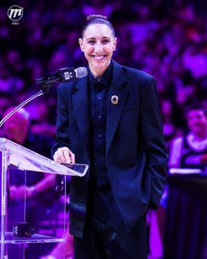 Image post by @phoenixmercury on Instagram