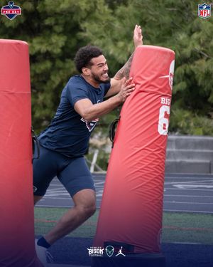 Image post by @hubisonfootball on Instagram