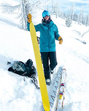 Image post by @j_skis on Instagram