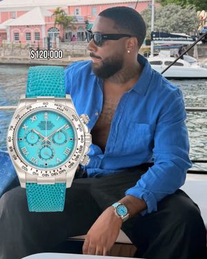 Image post by @celebwatchspotter on Instagram