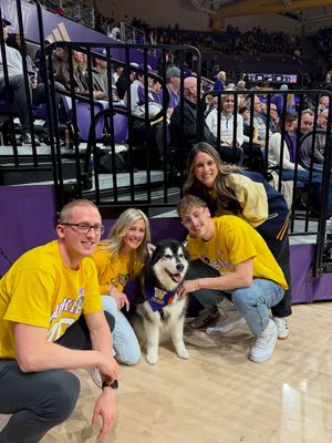 Image post by @dubs_uw on Instagram