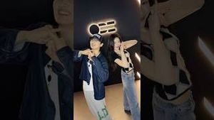 Video post by @itzy on YouTube