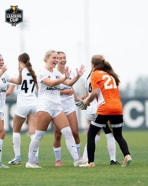 Image post by @ecnlgirls on Instagram