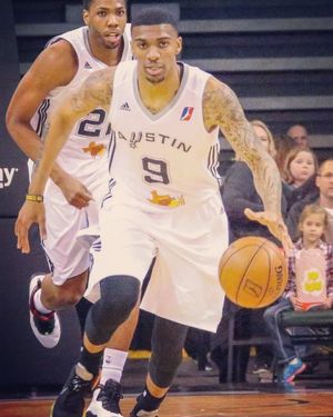Image post by @austin_spurs on Instagram