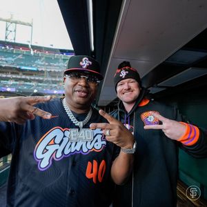 Image post by @OracleParkSF on Twitter