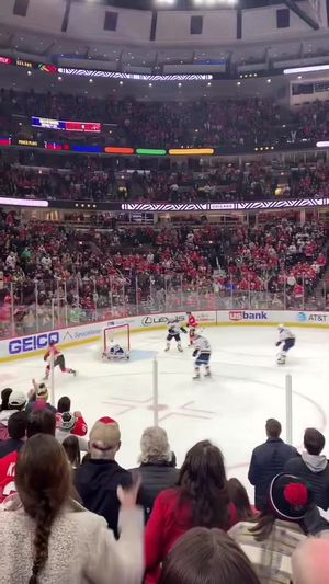 Video post by @nhlblackhawks on TikTok