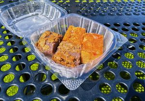 Image post by @poundershawaiiangrill on Instagram